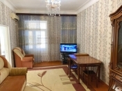 Satılır 3 otaqlı 70 m2 köhnə tikili Lökbatan