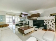 Satılır 3 otaqlı 128 m2 yeni tikili Dostluq kinoteatrı