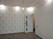 Satılır 2 otaqlı 63 m2 köhnə tikili Ukrayna dairəsi