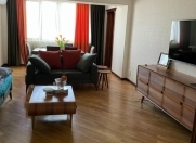 Satılır 4 otaqlı 100 m2 köhnə tikili Gənclik m.