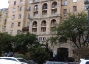 Satılır 3 otaqlı 100 m2 köhnə tikili Koroğlu Parkı