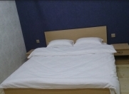 İcarəyə verilir 1 otaqlı 30 m2 köhnə tikili İnşaatçılar m.