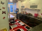 Satılır 3 otaqlı 85 m2 köhnə tikili 8 mkr