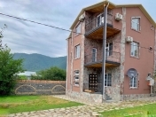 İcarəyə verilir 5 otaqlı 220 m2 villa Qəbələ