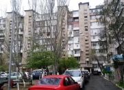 Satılır 3 otaqlı 80 m2 köhnə tikili Gənclik m.