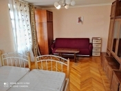 İcarəyə verilir 1 otaqlı 38 m2 köhnə tikili Yasamal r.