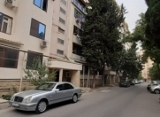 Satılır 3 otaqlı 82 m2 köhnə tikili 8 mkr