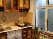 Satılır 2 otaqlı 42 m2 köhnə tikili Qara Qarayev m.