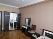 Satılır 2 otaqlı 66 m2 yeni tikili Qara Qarayev m.