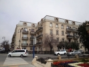 İcarəyə verilir 1 otaqlı 35 m2 köhnə tikili Şah İsmayıl Xətai m.