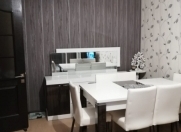 Satılır 2 otaqlı 60 m2 köhnə tikili 8 km