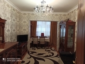 Satılır 2 otaqlı 70 m2 köhnə tikili 9 mkr