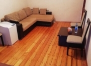 Satılır 2 otaqlı 45 m2 köhnə tikili 2 mkr