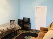 Satılır 3 otaqlı 60 m2 köhnə tikili Memar Əcəmi m.