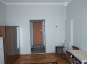 İcarəyə verilir 1 otaqlı 35 m2 köhnə tikili Ulduz m.