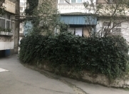 Satılır 1 otaqlı 54 m2 köhnə tikili Ayna Sultanova heykəli