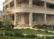 İcarəyə verilir 5 otaqlı 300 m2 həyət evi Ələt