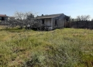 Satılır 2 otaqlı 900 m2 bağ evi Mərdəkan