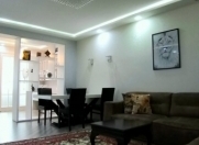 Satılır 4 otaqlı 115 m2 köhnə tikili Gənclik m.