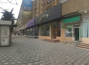 Satılır 1 otaqlı 52 m2 obyekt İnşaatçılar m.