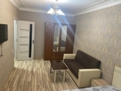 İcarəyə verilir 1 otaqlı 40 m2 köhnə tikili Nəsimi m.