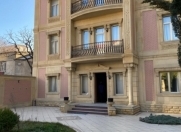 İcarəyə verilir 16 otaqlı 550 m2 ofis Nərimanov r.