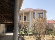 Satılır 6 otaqlı 272 m2 bağ evi Buzovna