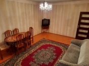 İcarəyə verilir 3 otaqlı 90 m2 köhnə tikili Ayna Sultanova heykəli