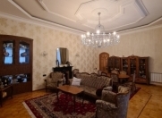 Satılır 4 otaqlı 150 m2 köhnə tikili Sahil bağı