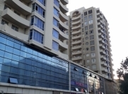 Satılır 2 otaqlı 61 m2 obyekt Şah İsmayıl Xətai m.