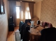 Satılır 3 otaqlı 80 m2 köhnə tikili 8 km