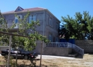 İcarəyə verilir 6 otaqlı 215 m2 bağ evi Buzovna