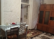 İcarəyə verilir 3 otaqlı 70 m2 həyət evi Nizami m.