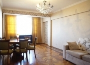 Satılır 3 otaqlı 65 m2 köhnə tikili Gənclik m.