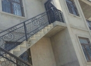 Satılır 6 otaqlı 300 m2 həyət evi Binə