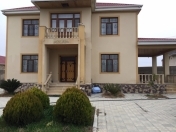 İcarəyə verilir 6 otaqlı 270 m2 bağ evi Koroğlu m.