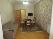 İcarəyə verilir 3 otaqlı 80 m2 köhnə tikili Gənclik m.