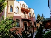 Satılır 8 otaqlı 360 m2 həyət evi Nizami r.
