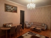 İcarəyə verilir 4 otaqlı 80 m2 köhnə tikili Səbail r.