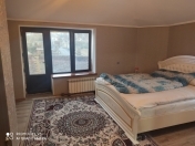 Satılır 5 otaqlı 200 m2 yeni tikili Zığ