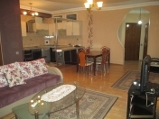 İcarəyə verilir 3 otaqlı 110 m2 yeni tikili Beşmərtəbə