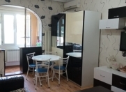 Satılır 1 otaqlı 32 m2 köhnə tikili Bakıxanov