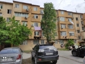 Satılır 3 otaqlı 67 m2 köhnə tikili Azadlıq prospekti m.