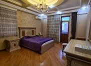 Satılır 5 otaqlı 240 m2 yeni tikili Qara Qarayev m.