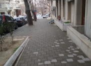 İcarəyə verilir 3 otaqlı 60 m2 köhnə tikili Axundov bağı