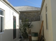 İcarəyə verilir 1 otaqlı 55 m2 həyət evi Y.Ramana