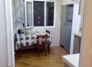 Satılır 2 otaqlı 70 m2 köhnə tikili Ukrayna dairəsi