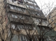 Satılır 2 otaqlı 67 m2 köhnə tikili Gənclik m.