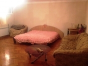 İcarəyə verilir 2 otaqlı 50 m2 köhnə tikili Gənclik m.