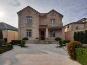 Satılır 4 otaqlı 270 m2 bağ evi Şüvəlan Park ticarət mərkəzi